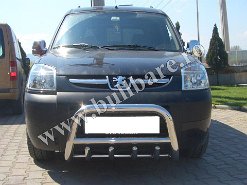 C. Berlingo 98-07 Bullbar inox B004 (1) Bullbar inox Citroen Berlingo '98-'07, bullbar poliuretan Citroen Berlingo '98-'07, praguri inox Citroen Berlingo '98-'07, praguri aluminiu Citroen Berlingo...
