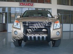 Isuzu D-Max Bullbar BP001 1 Bullbar inox Isuzu D-Max '04-'12, bullbar poliuretan Isuzu D-Max '04-'12, praguri inox Isuzu D-Max '04-'12, praguri aluminiu Isuzu D-Max '04-'12, rollbar inox...