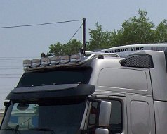 Bullbar L plafon Volvo FH XL 1998-2012, VF4-1490 lei